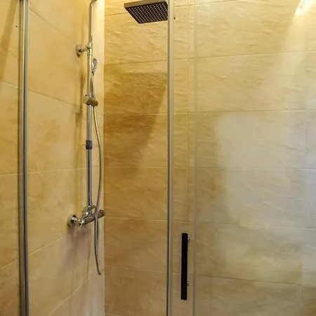 Rent Latina 5 Iz Appartement