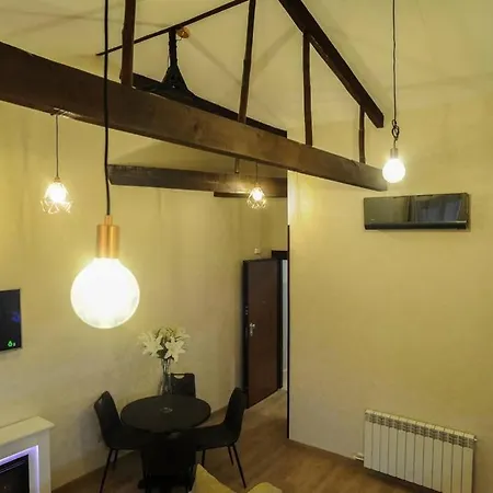 Rent Latina 5 Iz Apartamento *